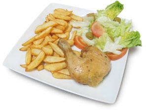 Chicken, potatoes and salad